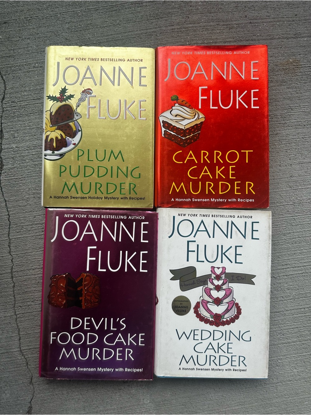 📚 4-PACK BUNDLE 📚 Book w/Recipes by Joanne Fluke